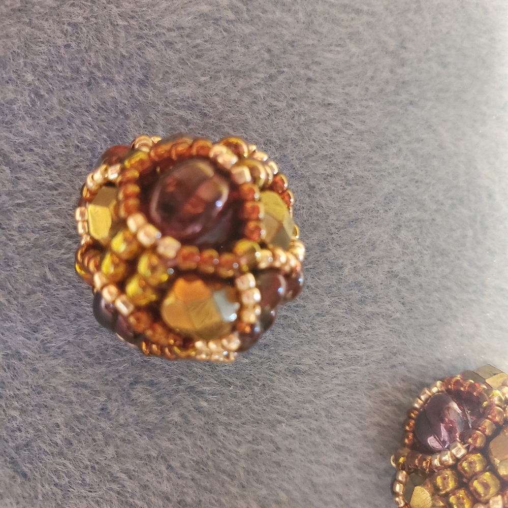 Beaded bead - Picture 2 of 2